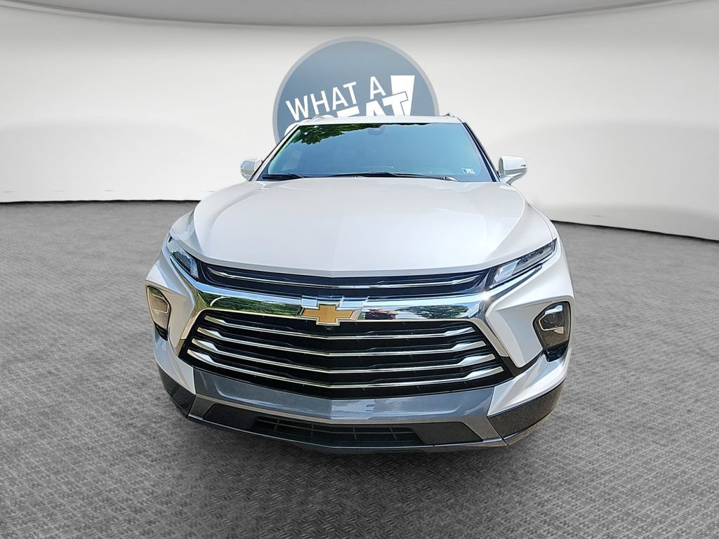 Certified 2025 Chevrolet Blazer Premier w/ Driver Confidence II Package AWD/4WD image 10