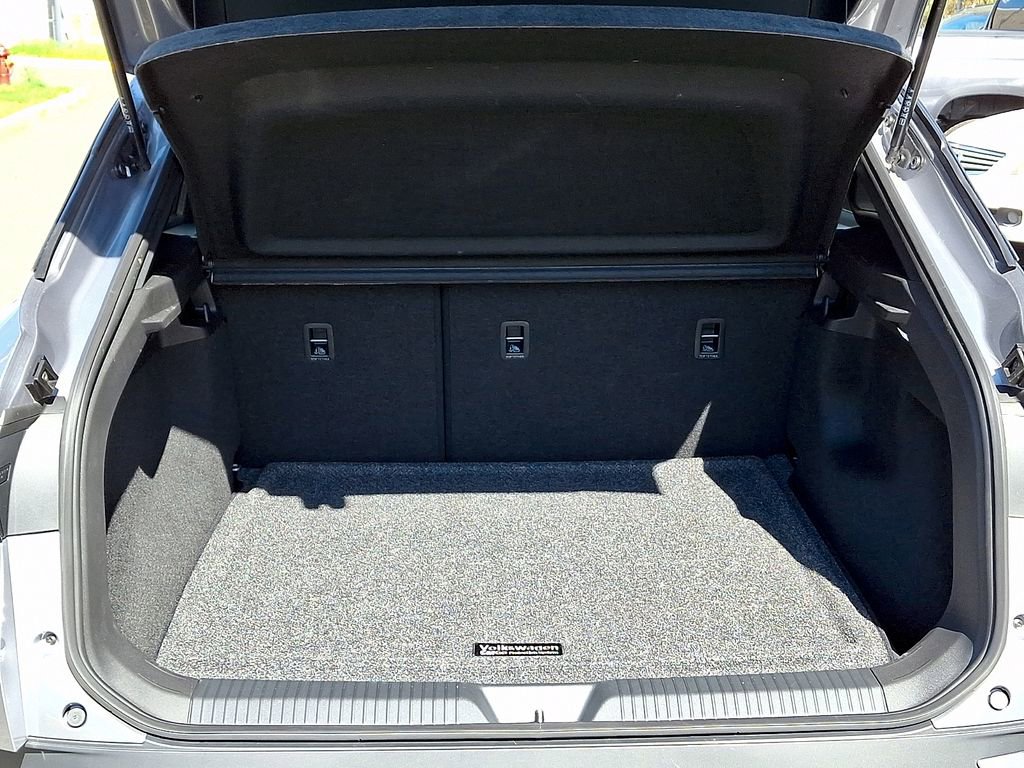 Certified 2025 Volkswagen ID.4 Pro AWD/4WD image 28