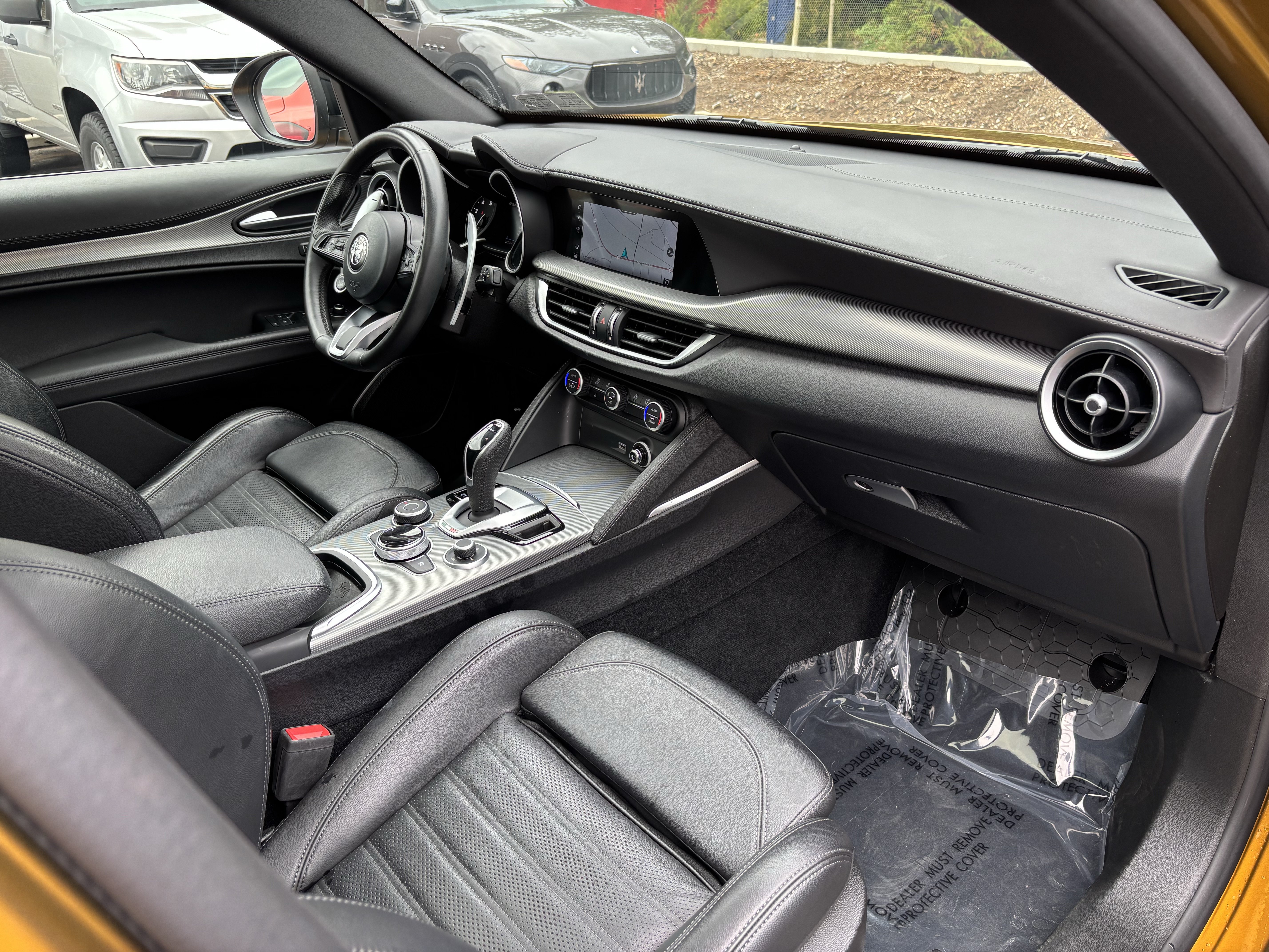 Used 2022 Alfa Romeo Stelvio Veloce AWD/4WD image 24