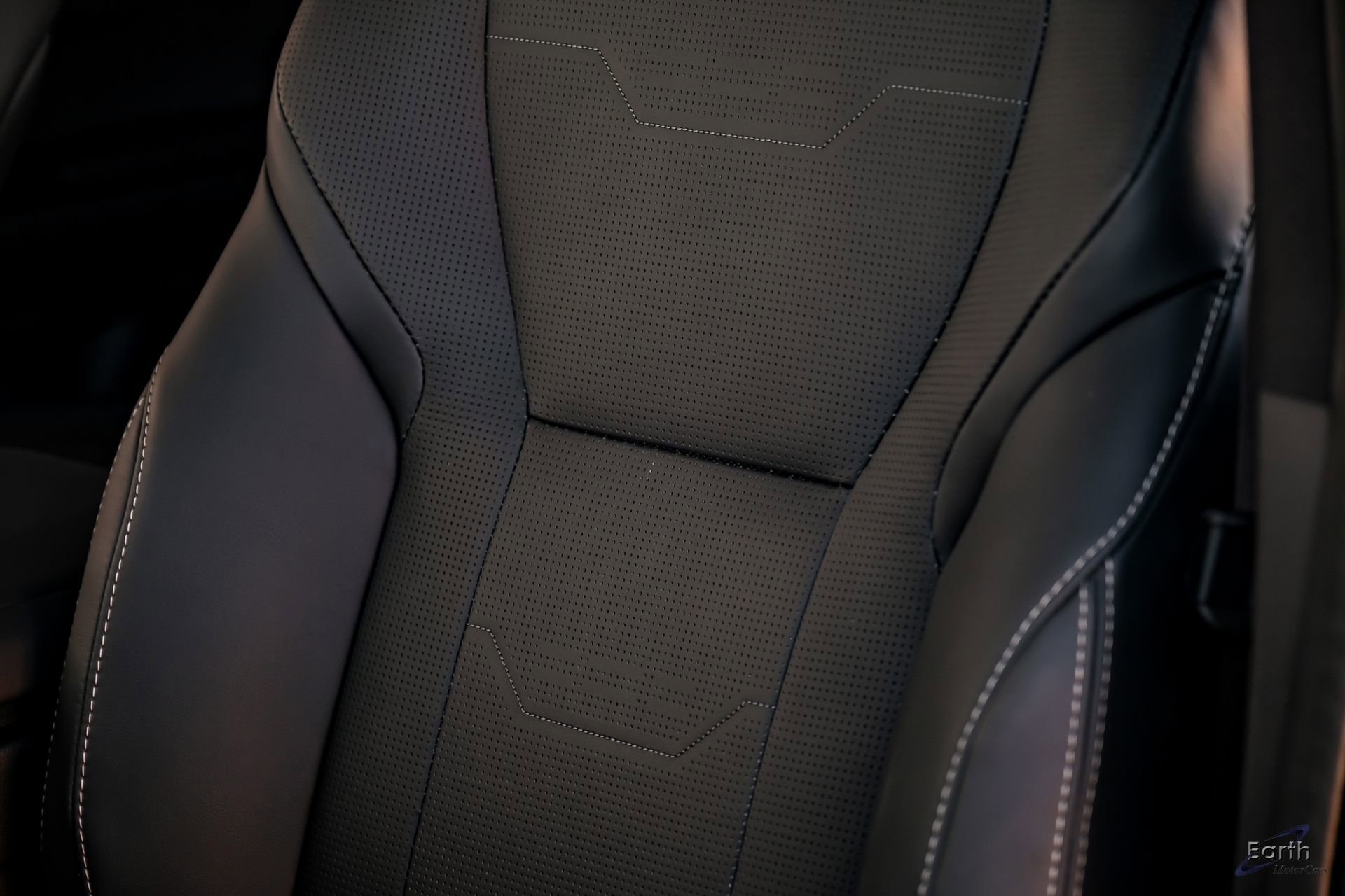 Used 2025 Lexus GX 550 550 Luxury+ HUD Traffic LIFTED w/ Accessory Package (2T) image 34