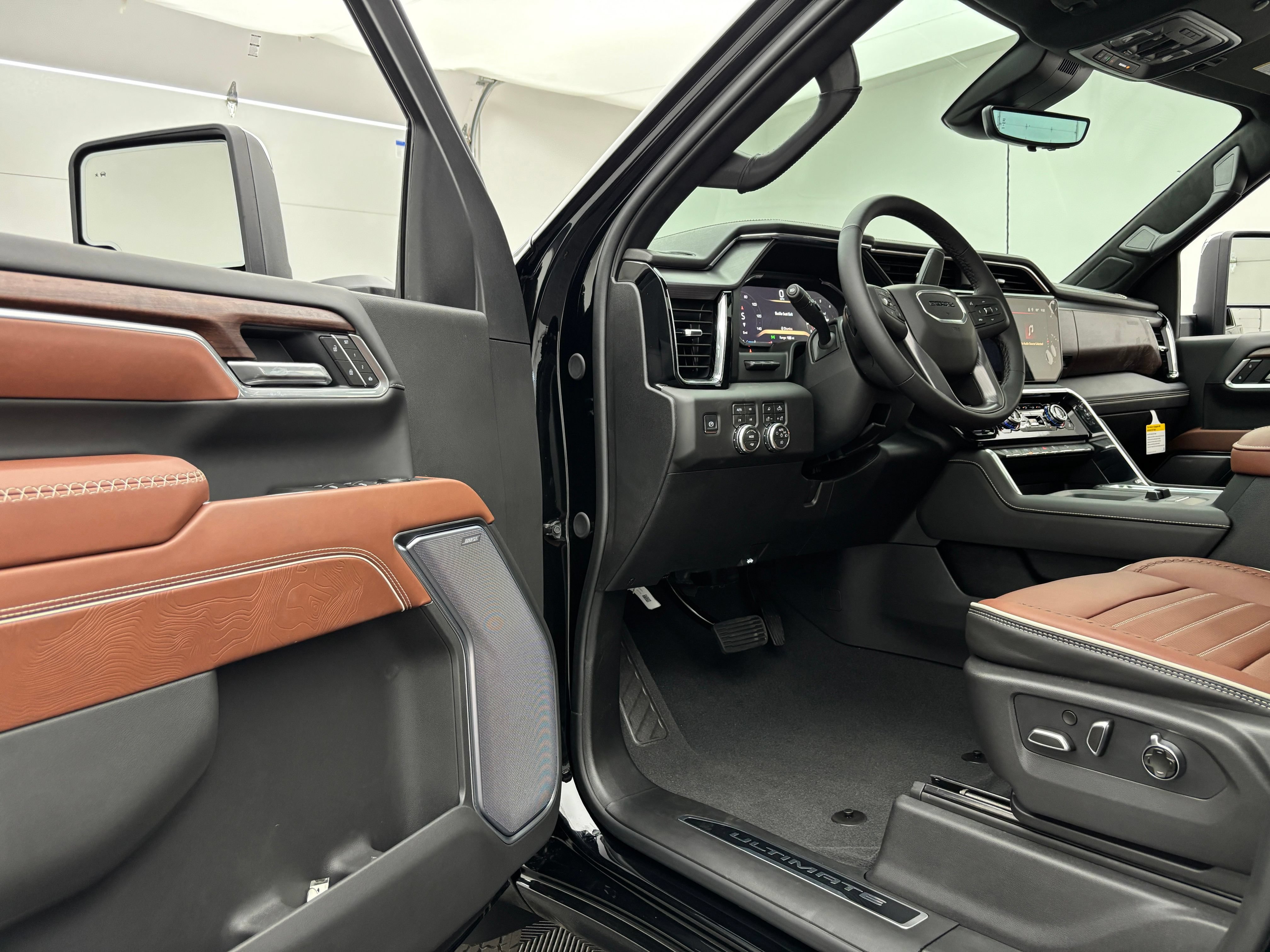 New 2026 GMC Sierra 2500 Denali Ultimate AWD/4WD image 19