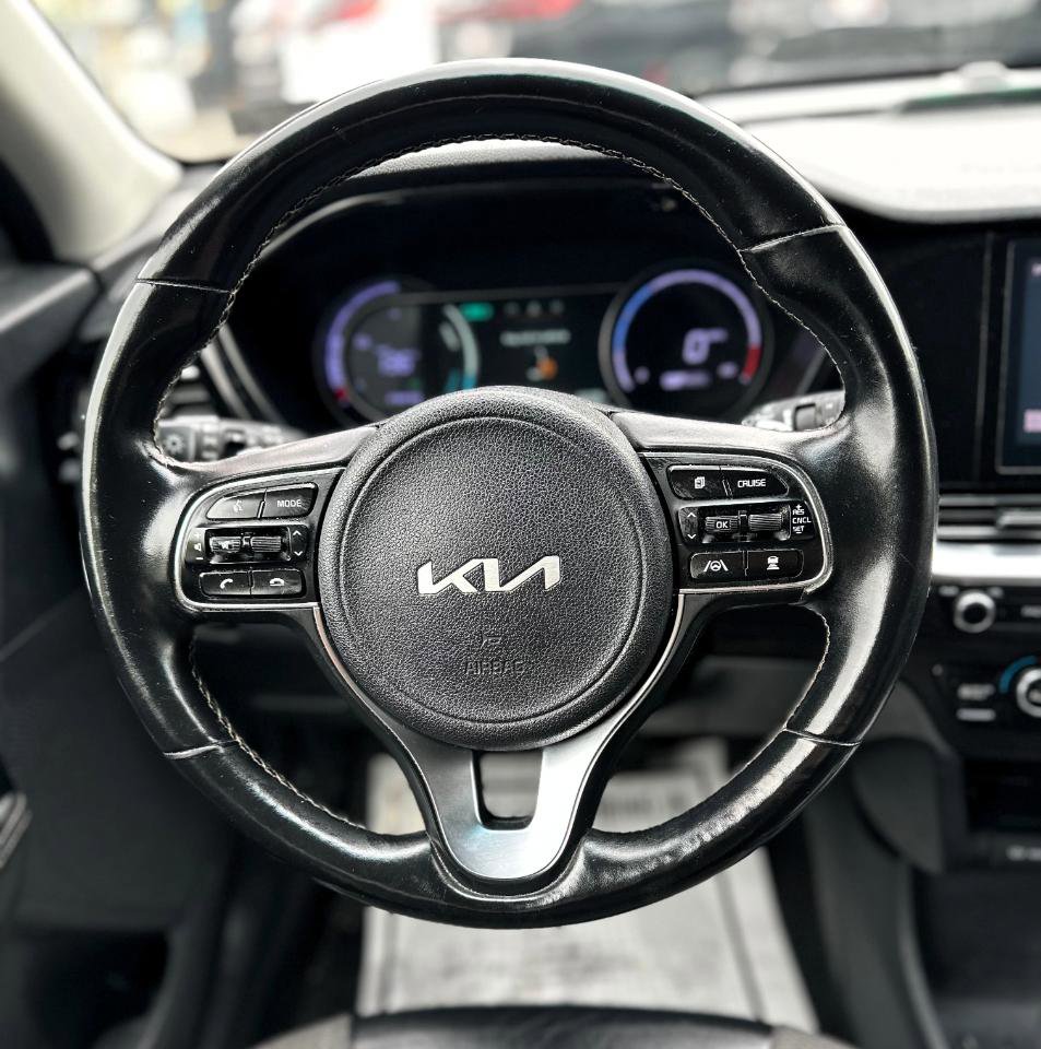 Used 2022 Kia Niro EX w/ Cold Weather Package FWD image 20