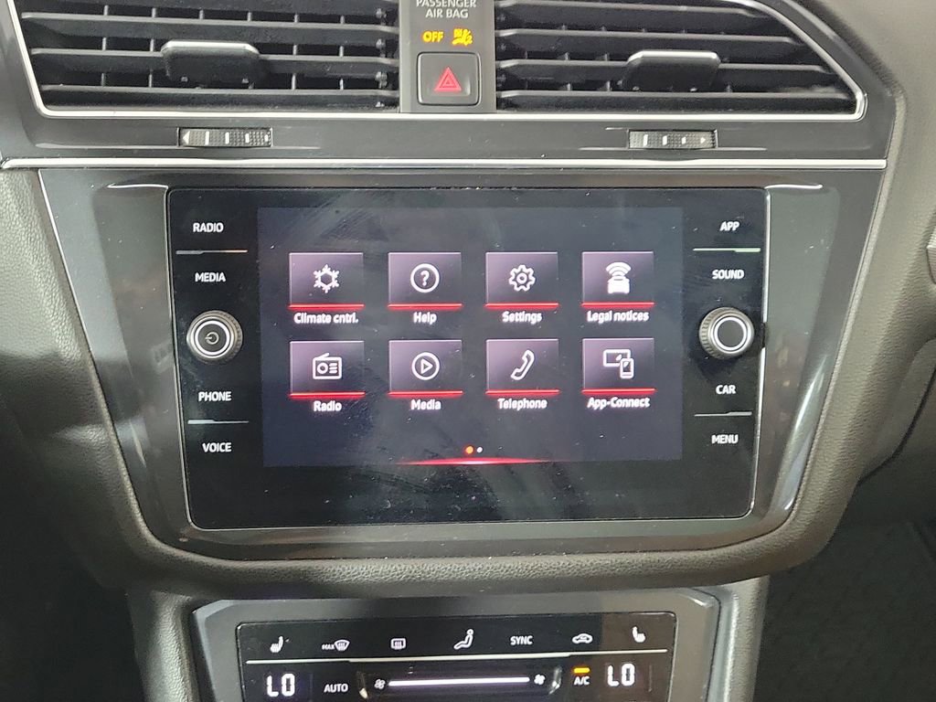 Used 2022 Volkswagen Tiguan SE R-Line AWD/4WD image 18