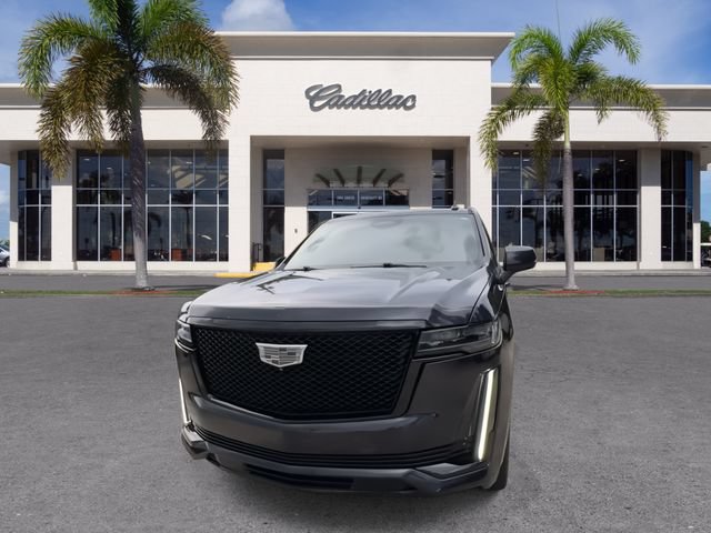 Used 2022 Cadillac Escalade Sport w/ Touring Package AWD/4WD image 4
