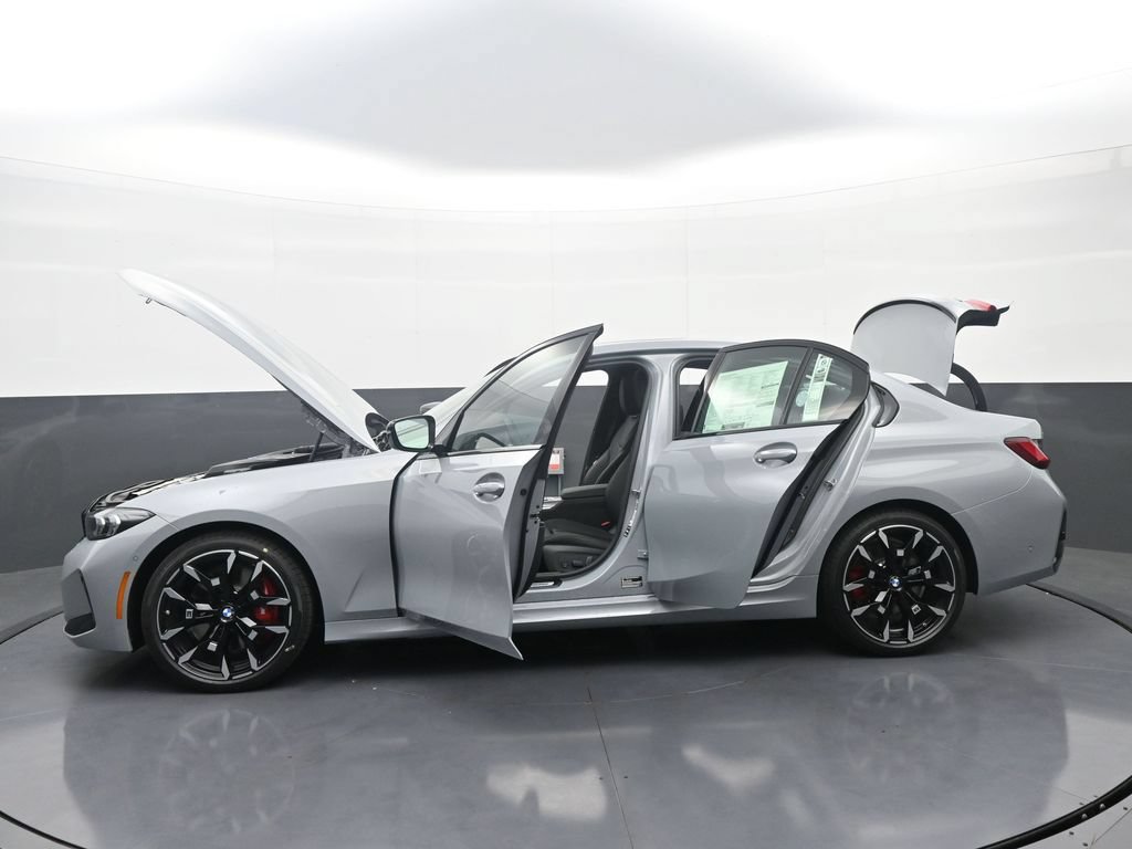 New 2026 BMW 330i xDrive Sedan w/ M Sport Package AWD/4WD image 41