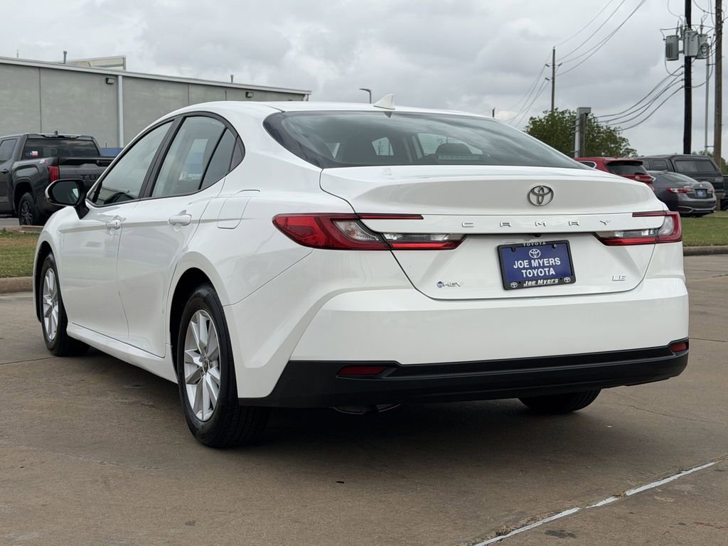 Used 2025 Toyota Camry LE FWD image 7