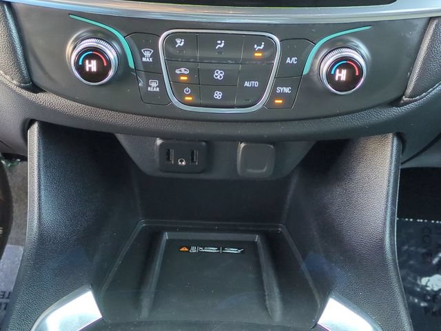 Certified 2023 Chevrolet Traverse LT FWD image 18