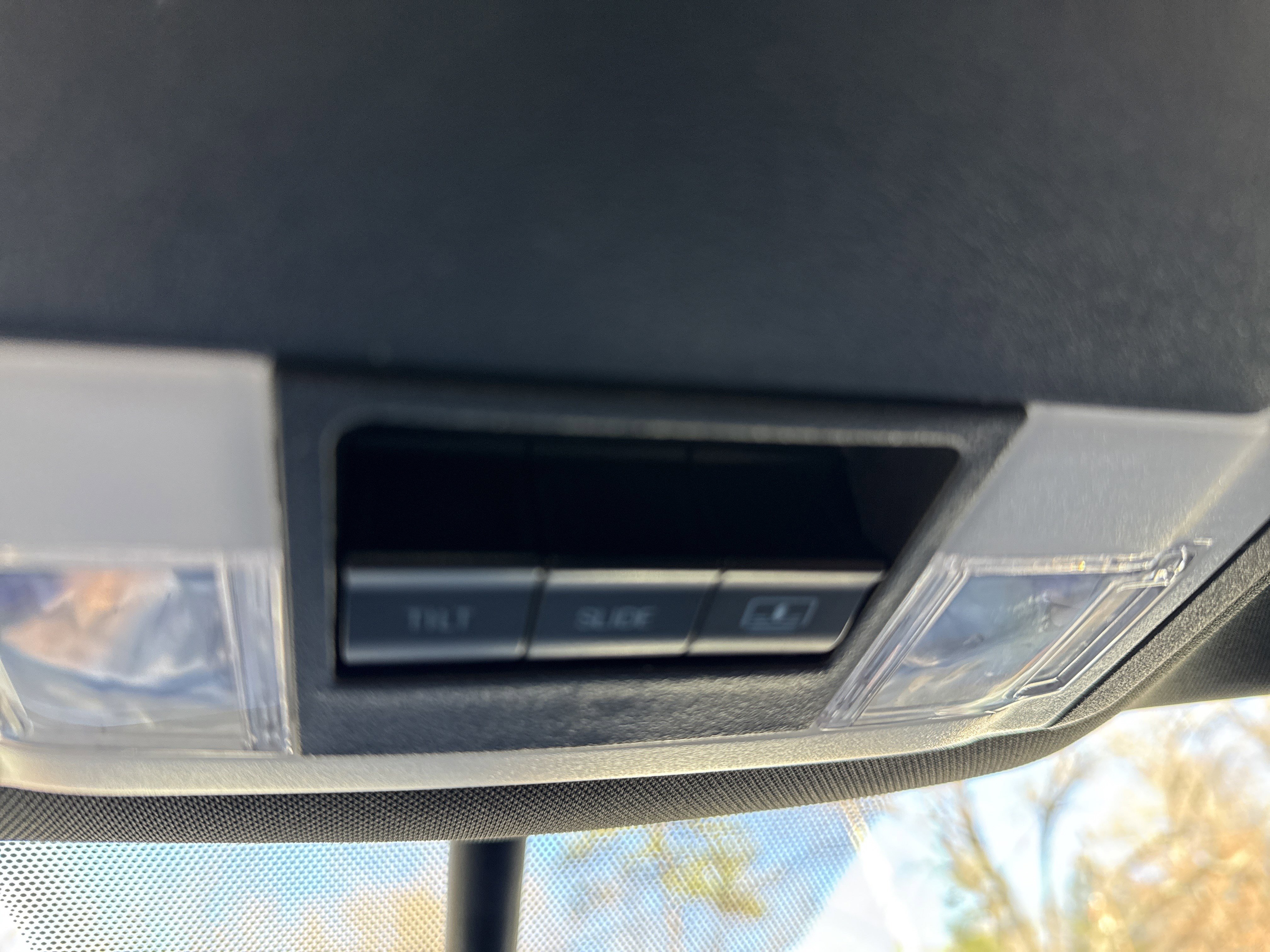 Used 2018 Ford Explorer XLT w/ Equipment Group 202A image 33