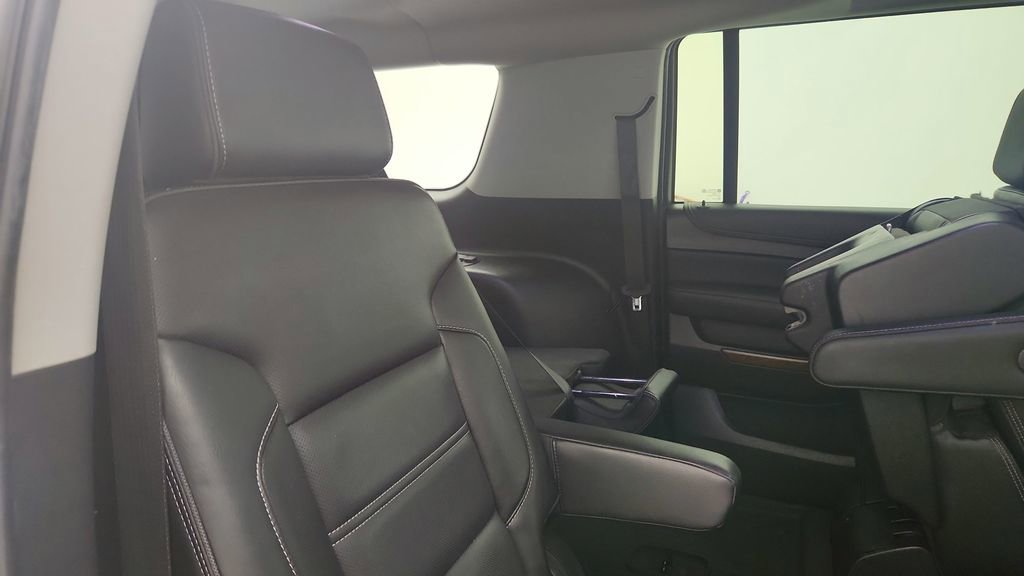 Used 2020 GMC Yukon XL Denali w/ Open Road Package RWD image 26