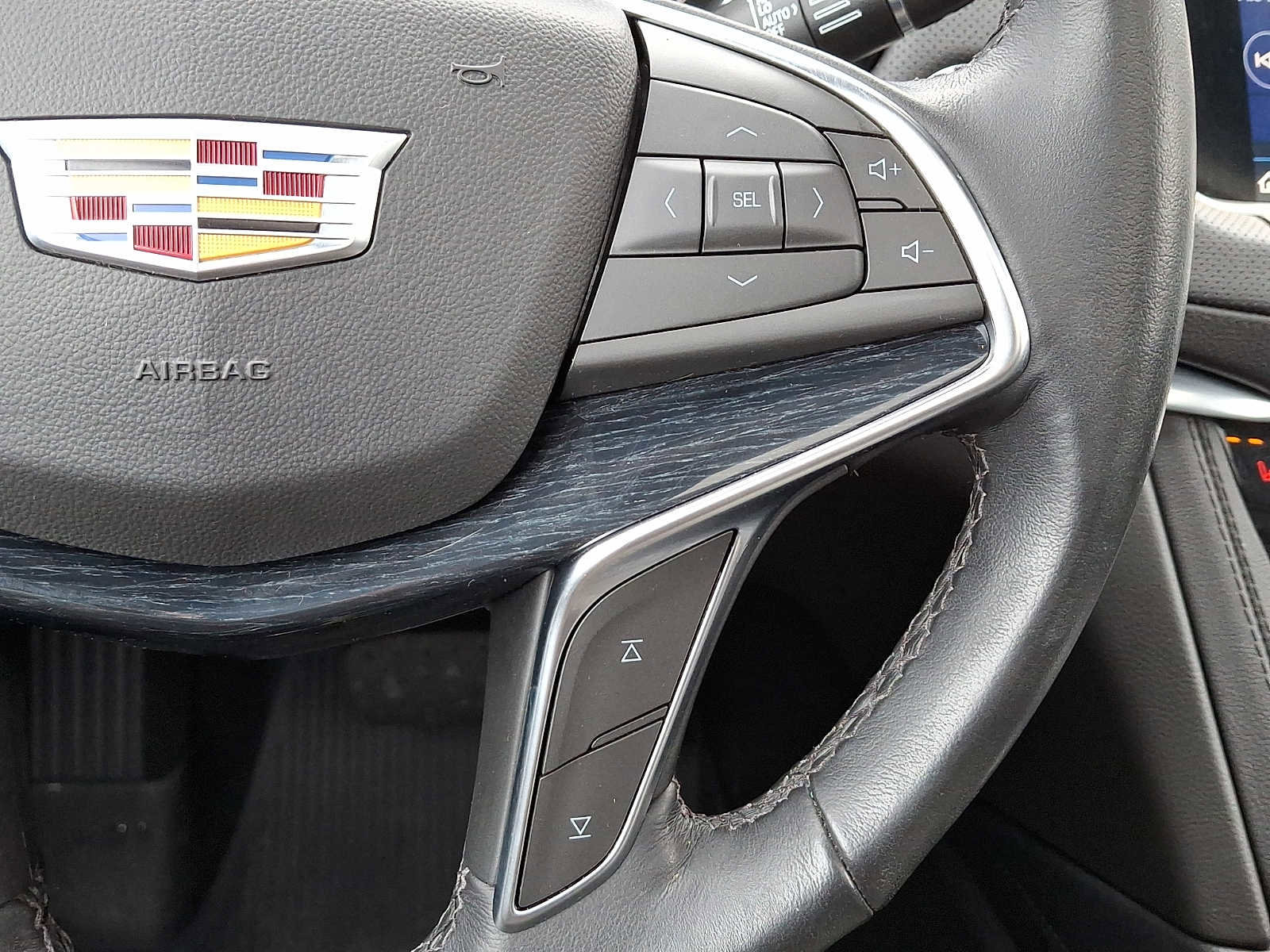 Certified 2024 Cadillac XT5 Premium Luxury w/ LPO, Floor Liner Package image 29