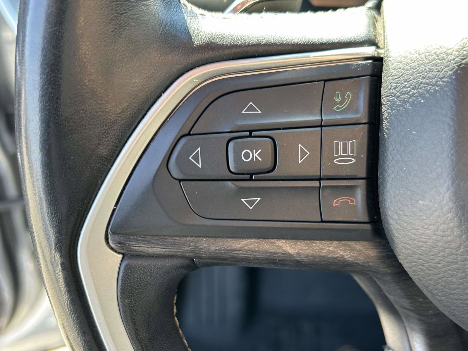 Used 2021 Jeep Grand Cherokee L Limited image 23