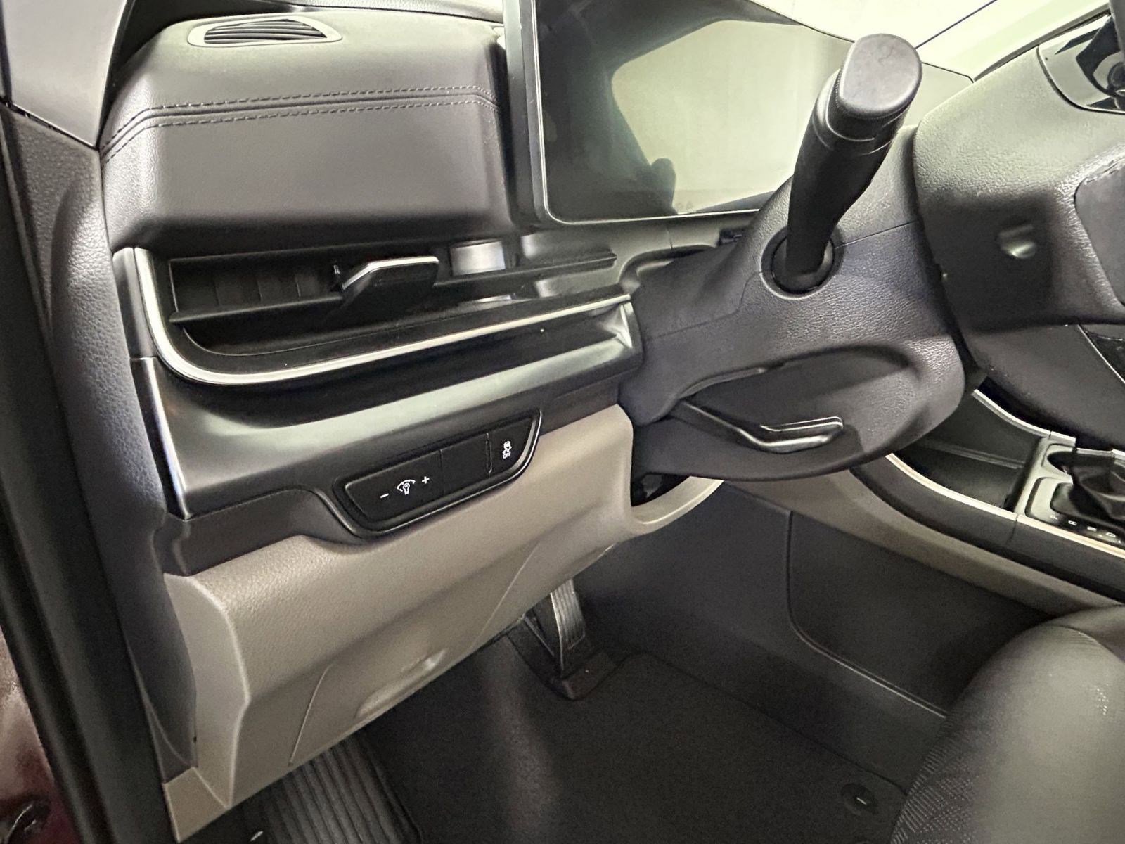 Certified 2025 Kia Carnival LXS image 20