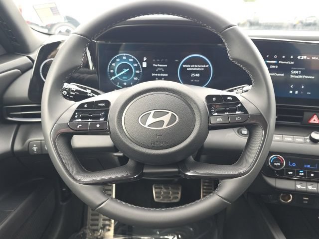Certified 2025 Hyundai Elantra SEL FWD image 10