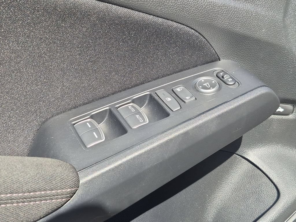 Used 2025 Honda Civic Sport image 13