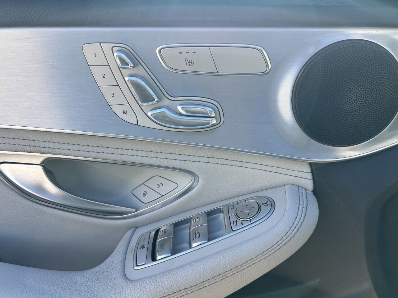 Used 2016 Mercedes-Benz C 300 C 300 4MATIC AWD 4dr Sedan image 7