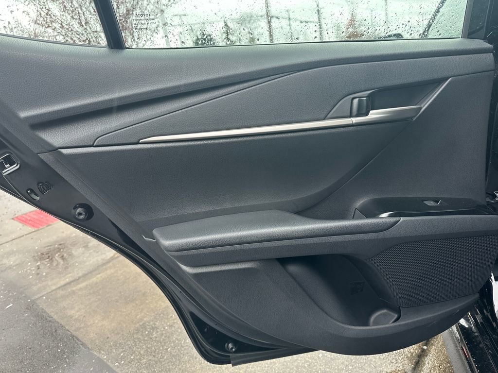 Used 2026 Toyota Camry Hybrid image 13