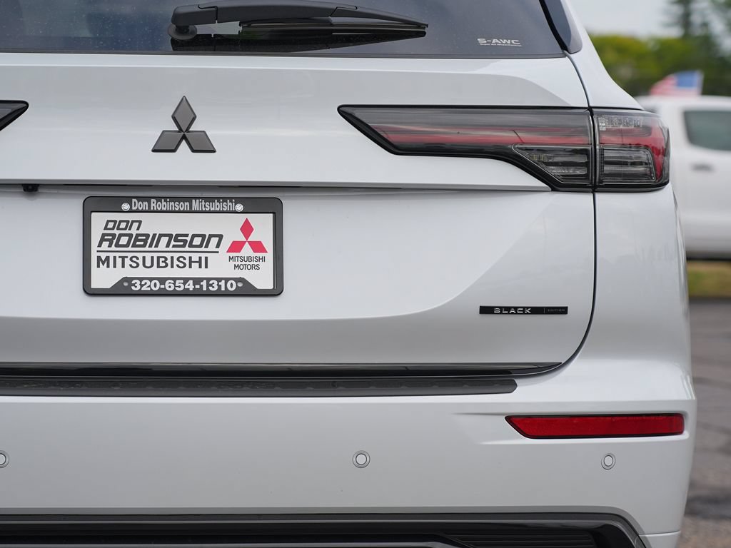 New 2026 Mitsubishi Outlander SEL Black Edition AWD/4WD image 11