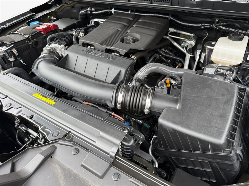 New 2025 Nissan Frontier PRO-4X w/ Interior Protection Package image 22