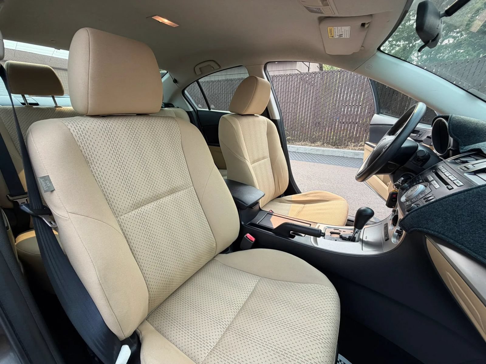 Used 2010 MAZDA MAZDA3 i Sport FWD image 24