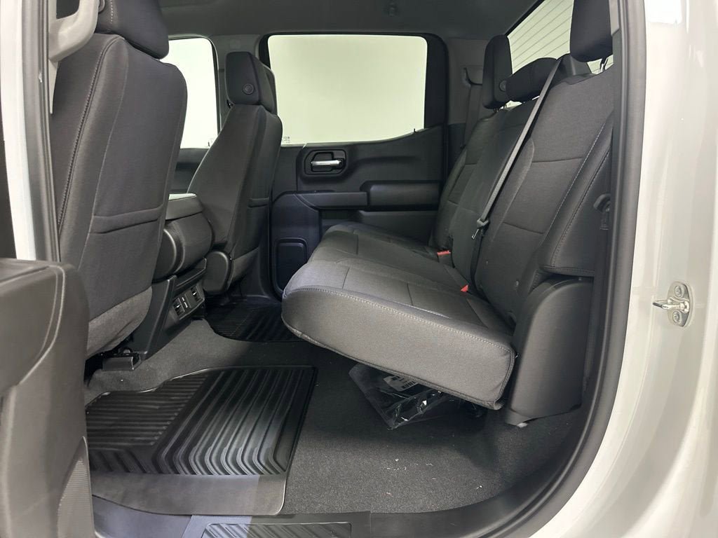 New 2026 Chevrolet Silverado 1500 Custom RWD image 23