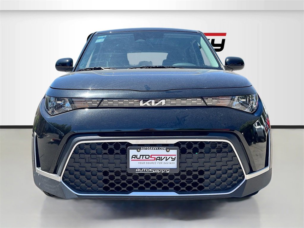 Used 2023 Kia Soul LX w/ LX Technology Package image 2