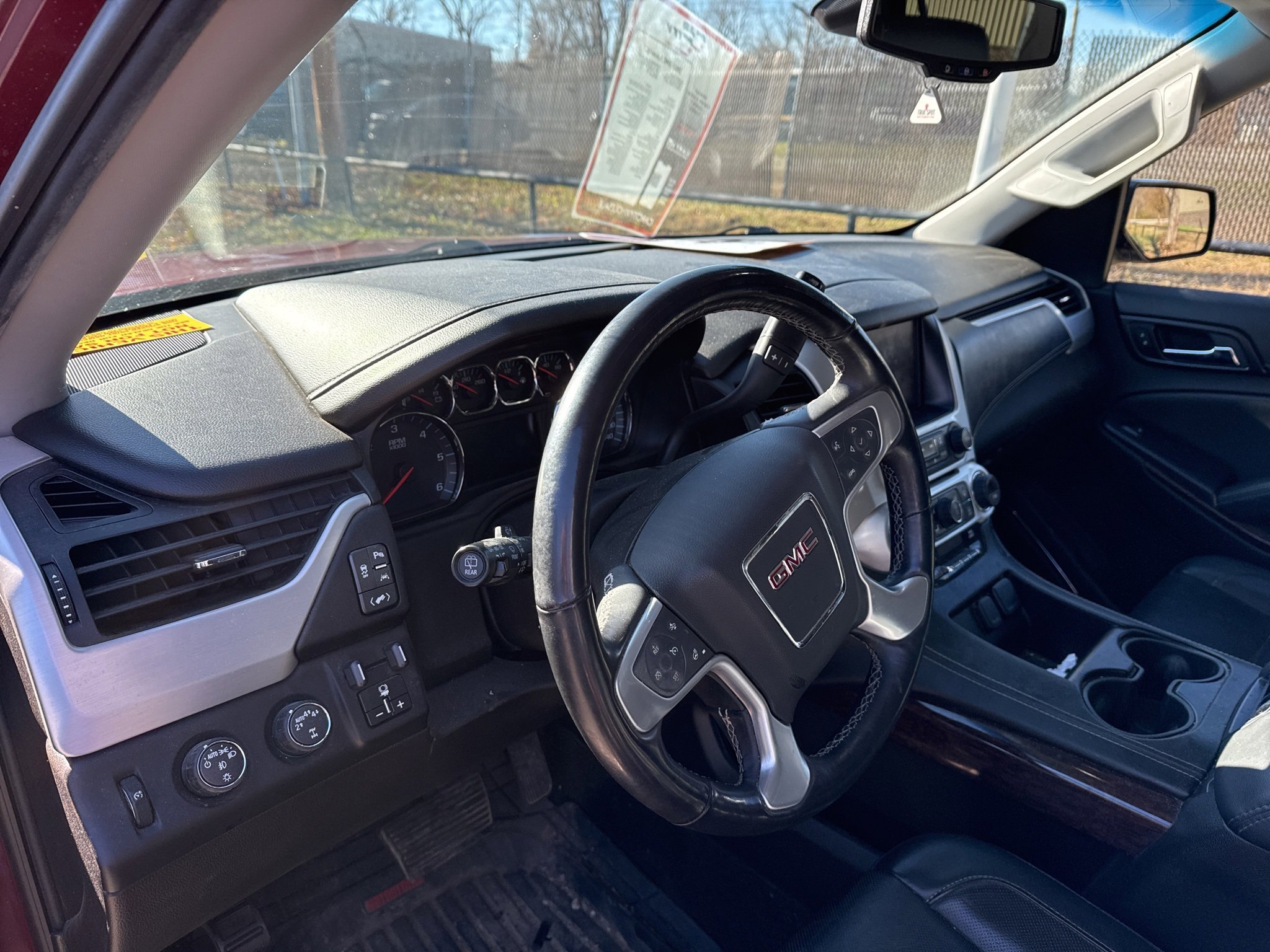 Used 2017 GMC Yukon SLT w/ HD Trailering Package image 11