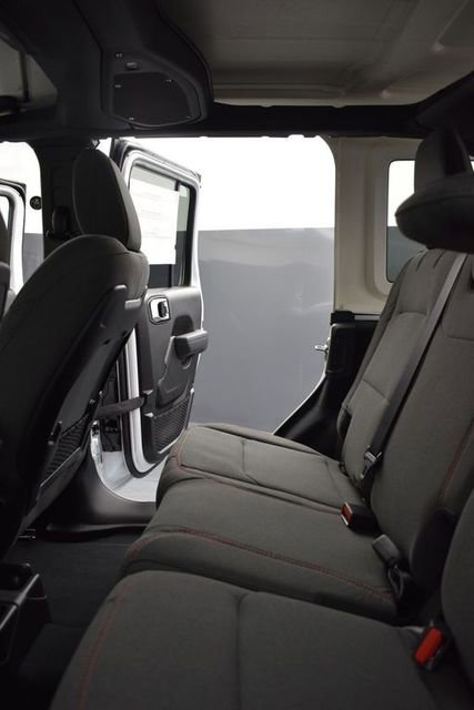 New 2026 Jeep Wrangler Unlimited Rubicon w/ Safety Group image 8