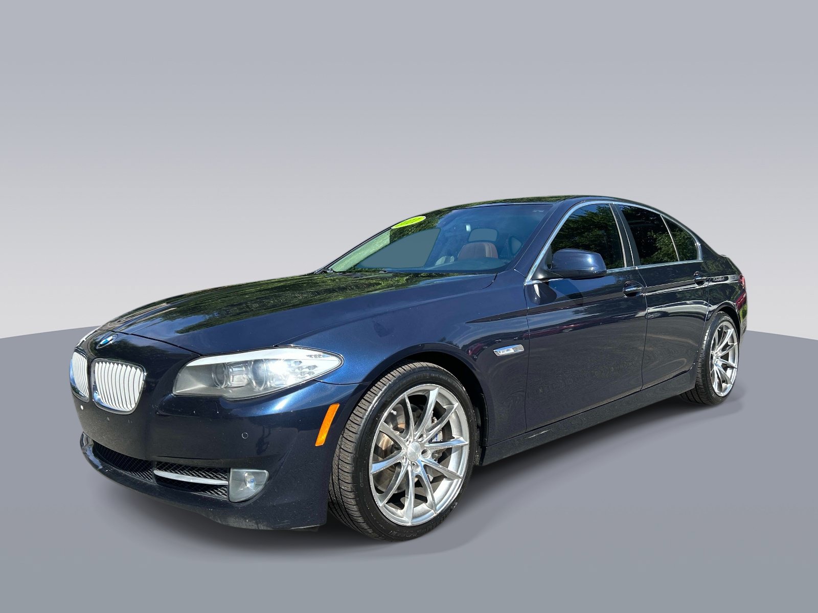 Used 2011 BMW 550i xDrive Sedan AWD/4WD image 7