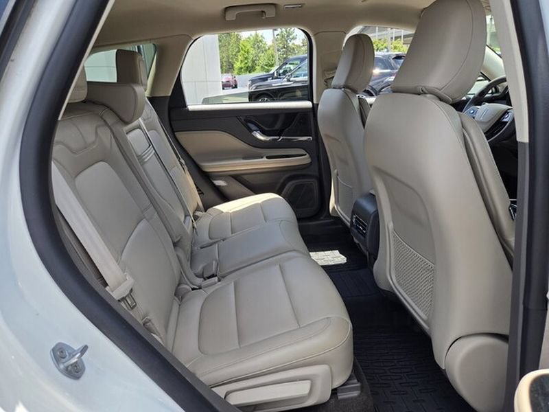 Used 2022 Lincoln Corsair FWD image 16
