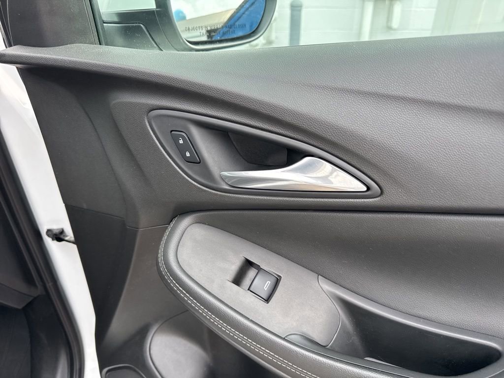 Certified 2020 Buick Encore GX Essence FWD image 48