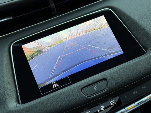 Used 2022 Cadillac XT4 Luxury w/ Cold Weather Package image 14