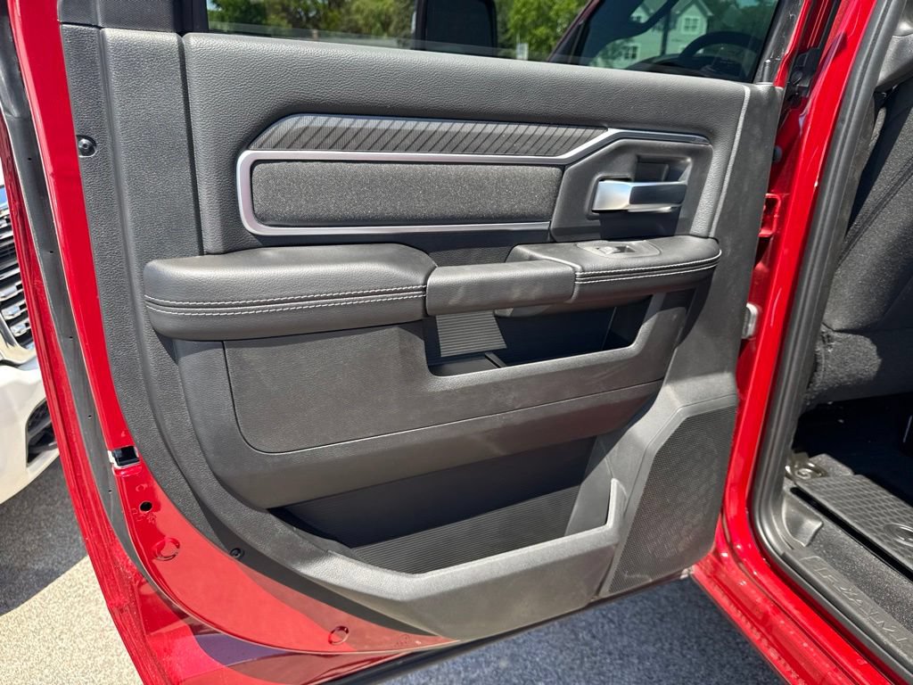 New 2026 RAM 2500 Big Horn AWD/4WD image 21