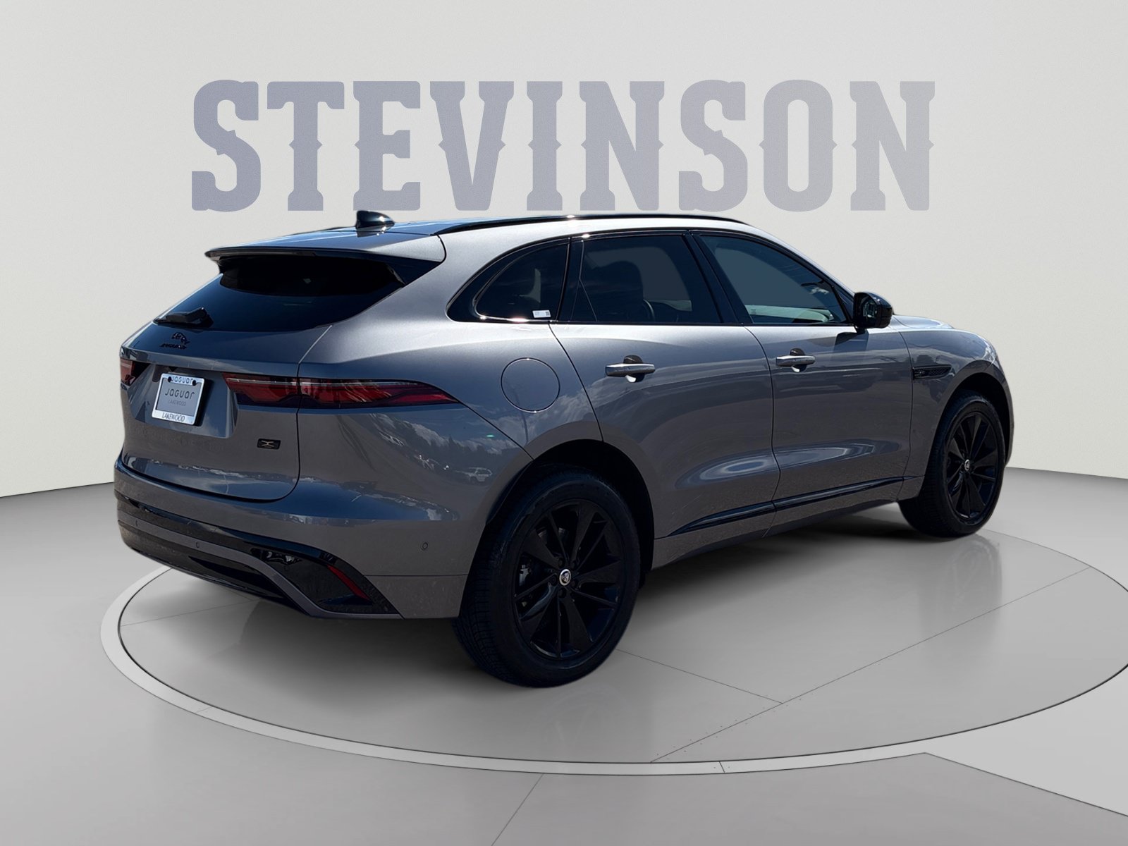 Used 2026 Jaguar F-PACE R-Dynamic S AWD/4WD image 5