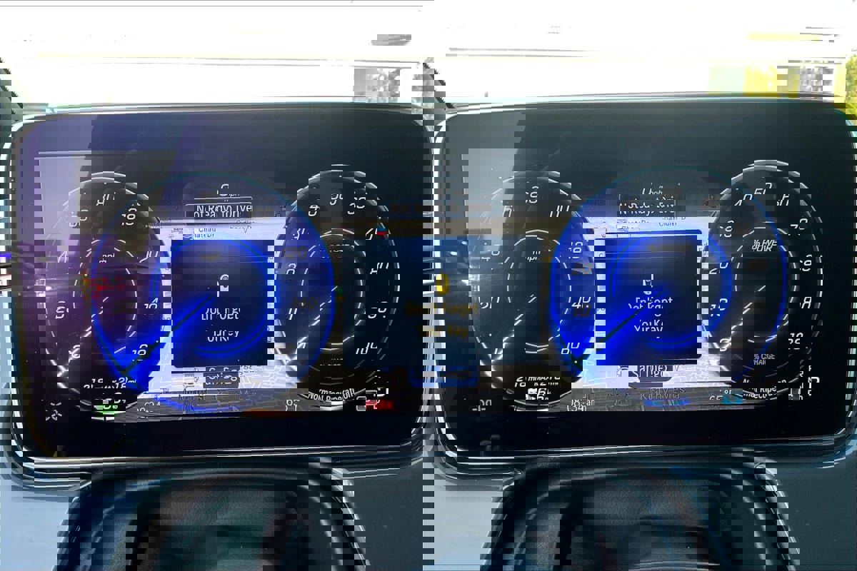 Used 2023 Mercedes-Benz EQS 450+ SUV w/ Exclusive Trim Package image 16