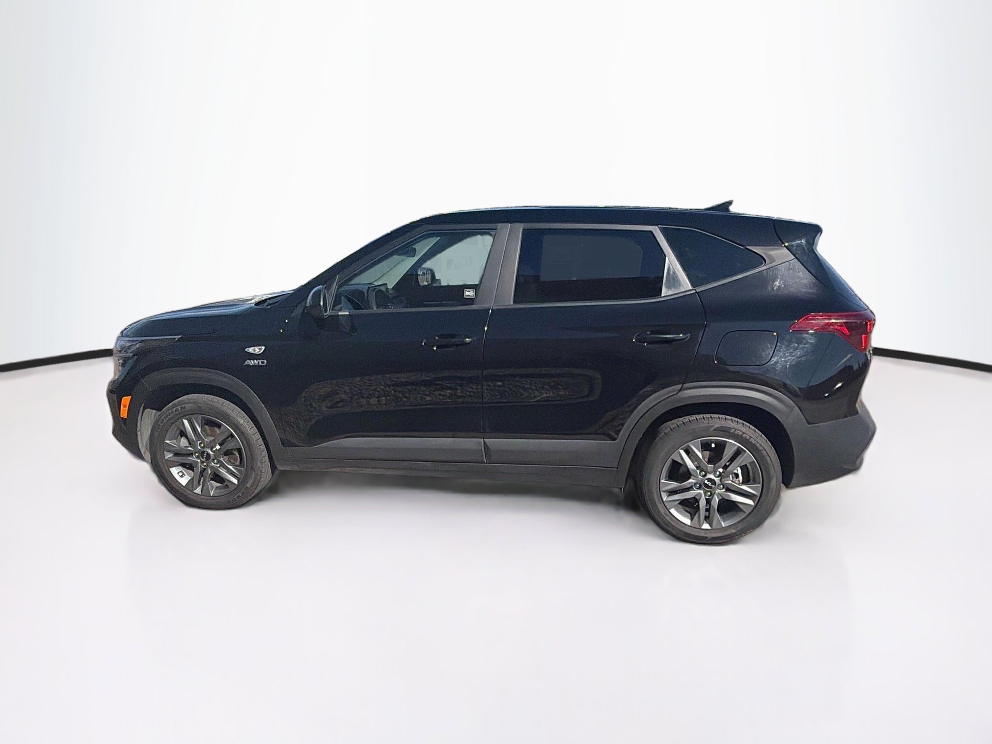Used 2022 Kia Seltos LX AWD/4WD image 4