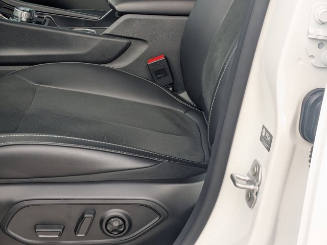 New 2026 Jeep Grand Cherokee Altitude image 4