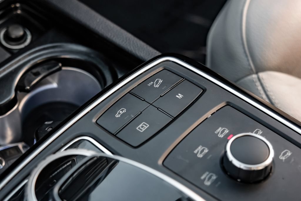 Used 2018 Mercedes-Benz GLS 550 4MATIC image 27