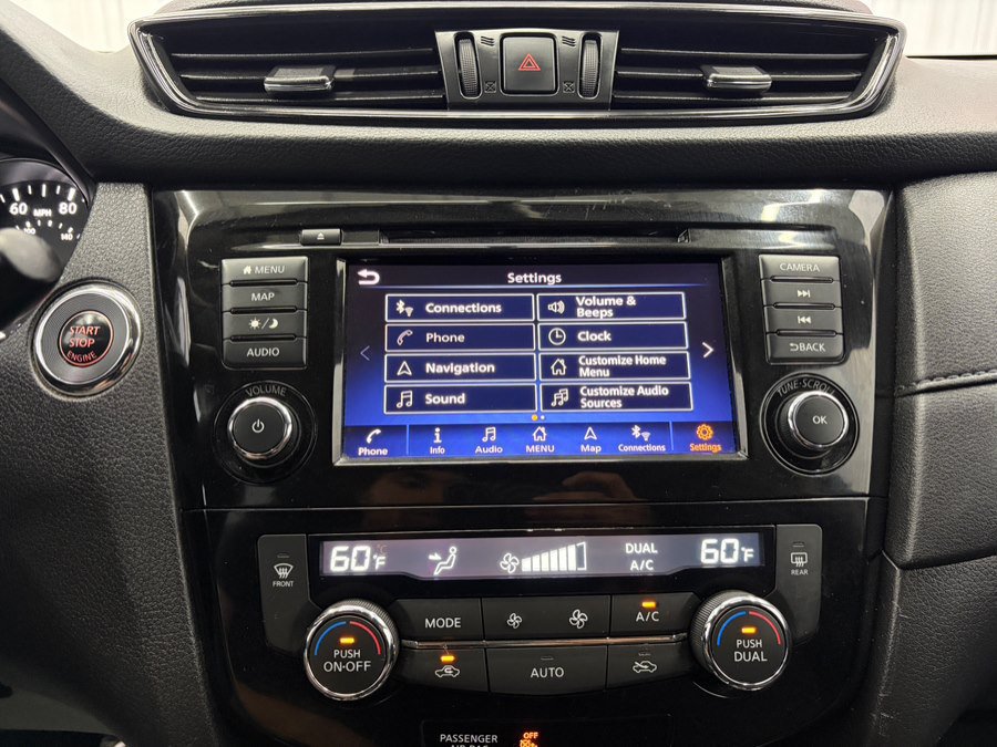 Used 2018 Nissan Rogue SV w/ Premium Package AWD/4WD image 31