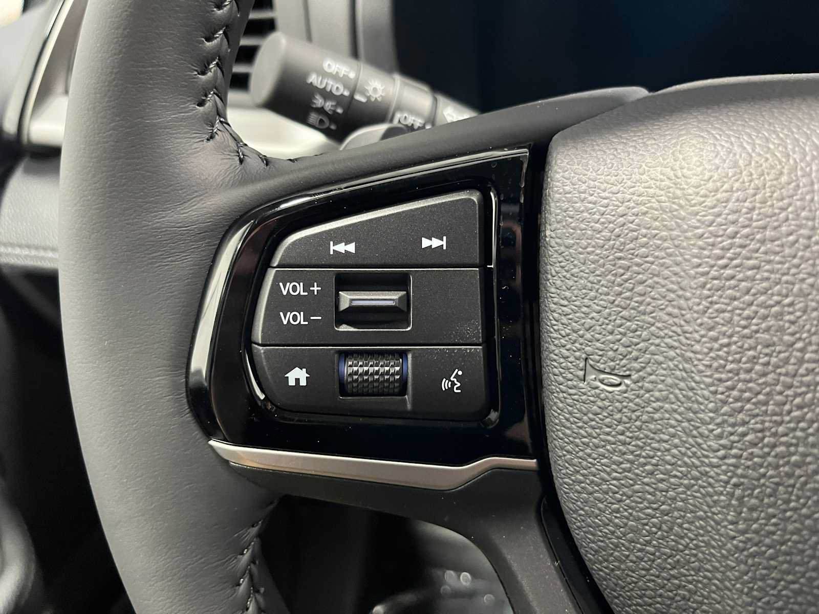 New 2026 Honda Odyssey Touring image 16