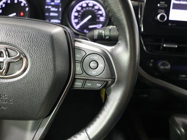 Used 2024 Toyota Camry SE image 19