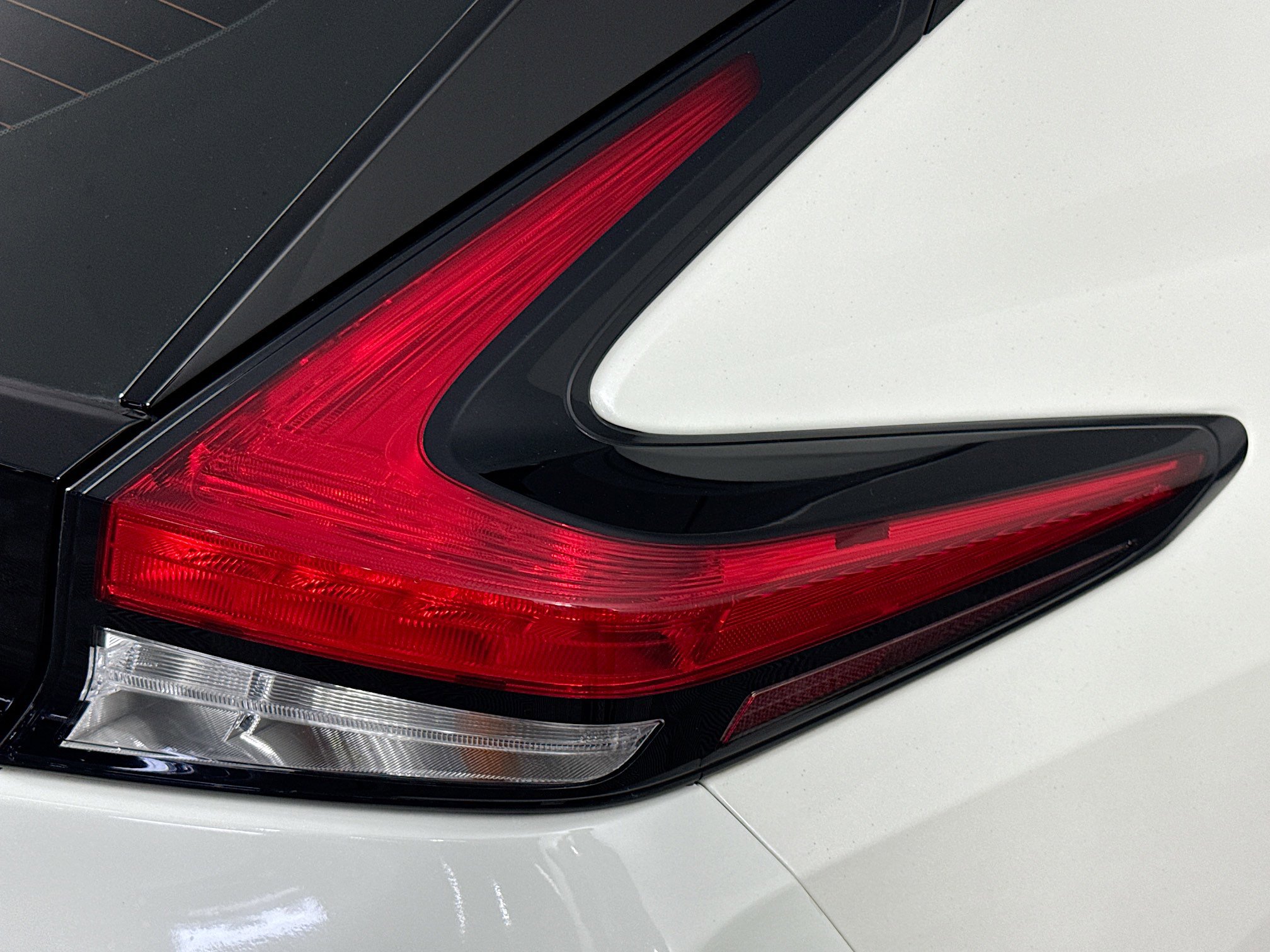 Used 2019 Nissan Leaf SL Plus image 33