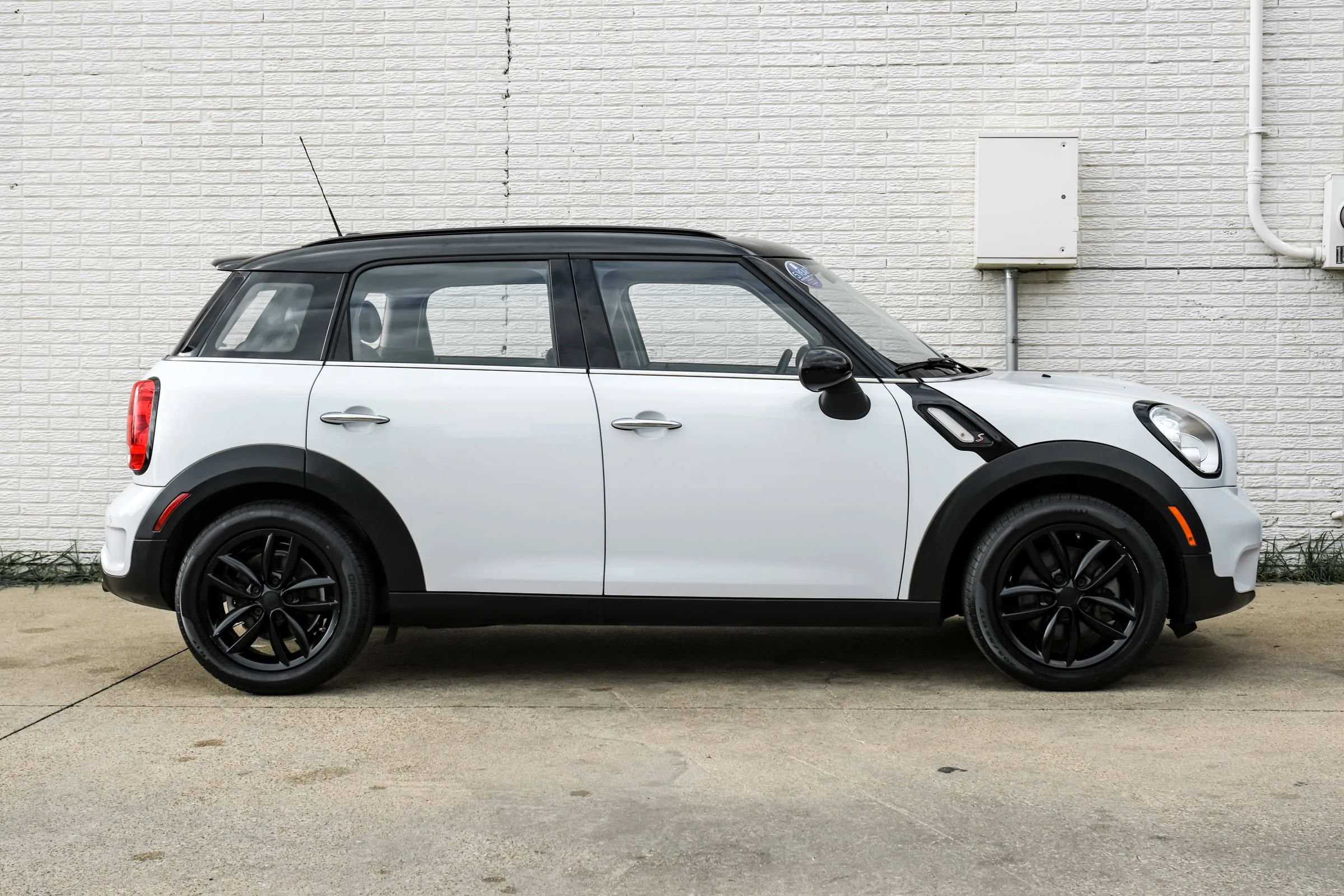 Used 2015 MINI Cooper Countryman S FWD image 6