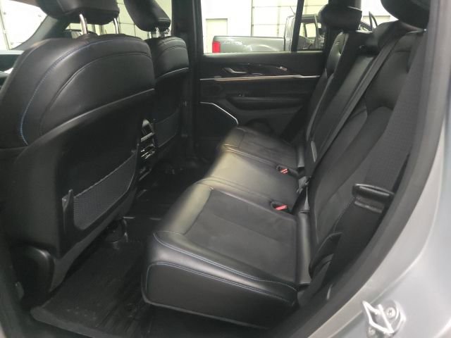 Used 2022 Jeep Grand Cherokee Trailhawk image 14