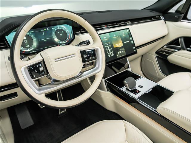 Used 2024 Land Rover Range Rover SE AWD/4WD image 15