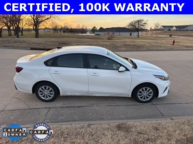 Used 2023 Kia Forte LX image 2