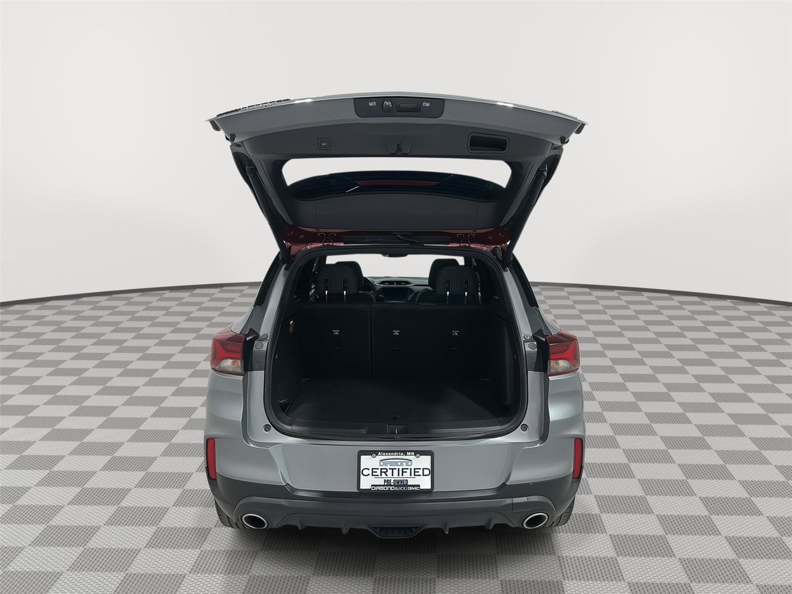 Used 2023 Chevrolet TrailBlazer RS w/ Sun and Liftgate Package image 23