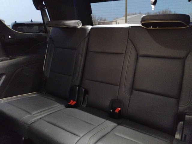 Used 2022 GMC Yukon SLT w/ SLT Luxury Package image 8