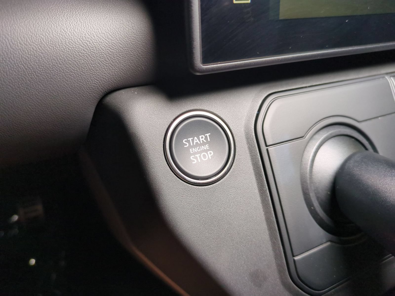 New 2026 Land Rover Defender 90 V8 AWD/4WD image 23