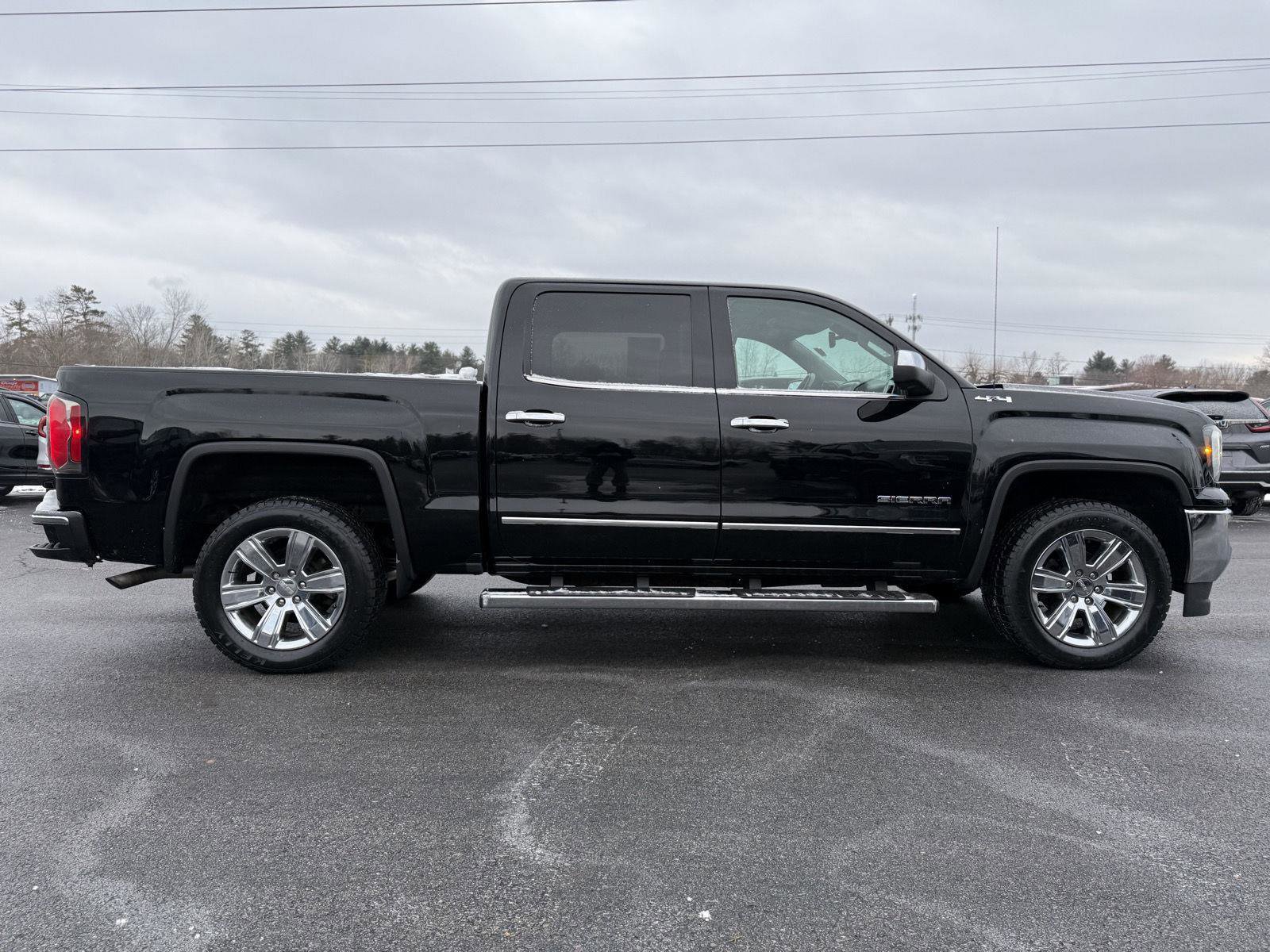 Used 2018 GMC Sierra 1500 SLT image 4