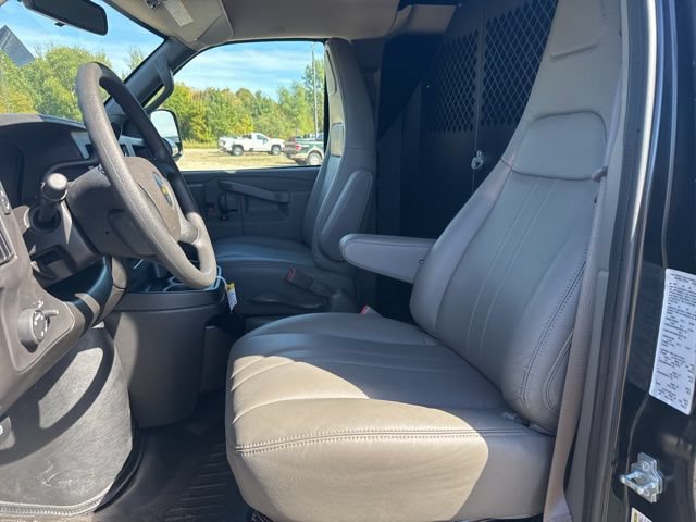 New 2025 Chevrolet Express 2500 w/ Driver Convenience Package RWD image 11
